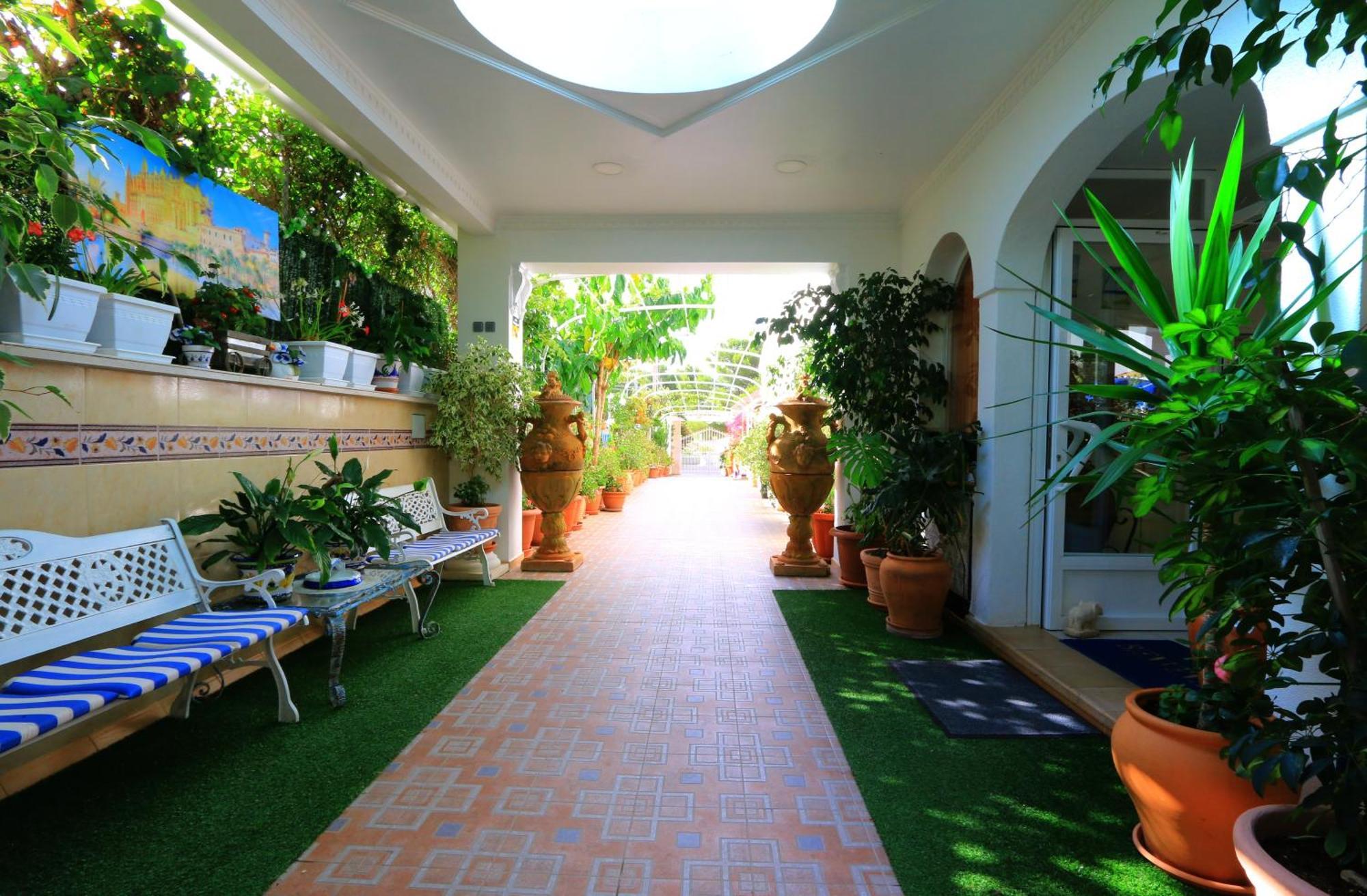Atalaya Bosque Apartamentos Peguera Buitenkant foto